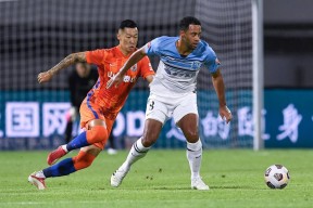 爱游戏官方网站 -迈阿密热火训练开放日；今夜豪取连胜引欢呼；中超在即；赛季目标并未改变 