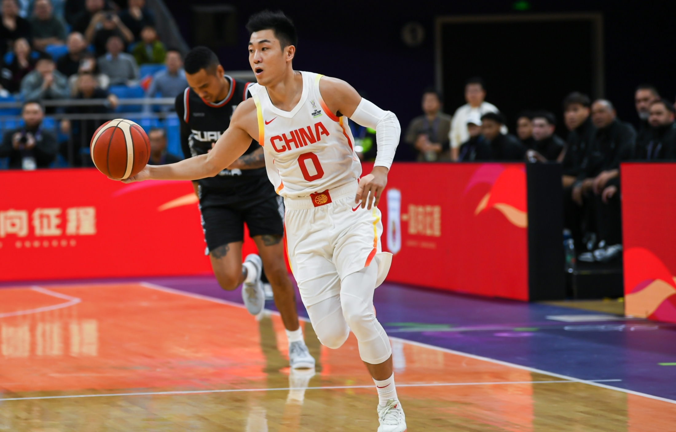 赛地聚焦：CBA季后赛清晨热度飙升，波士顿凯尔特人主帅复盘，更衣室稳定，球队文化再被提及的简单介绍