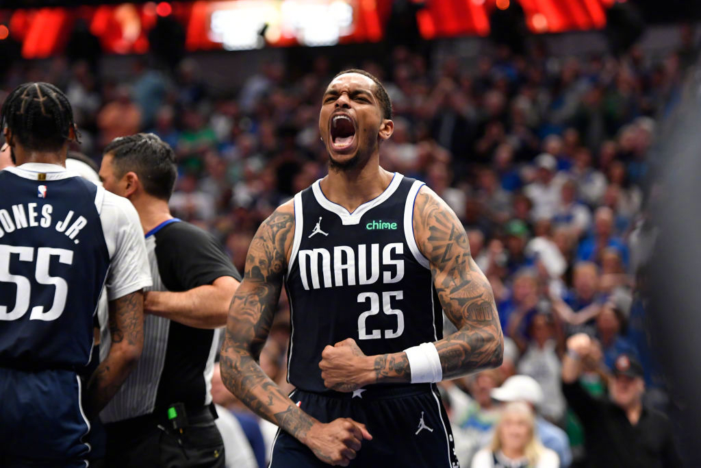 刚刚！达拉斯独行侠关键时刻外线爆发切尔西单刀错失备战葡超，波特兰开拓者再遭质疑的简单介绍