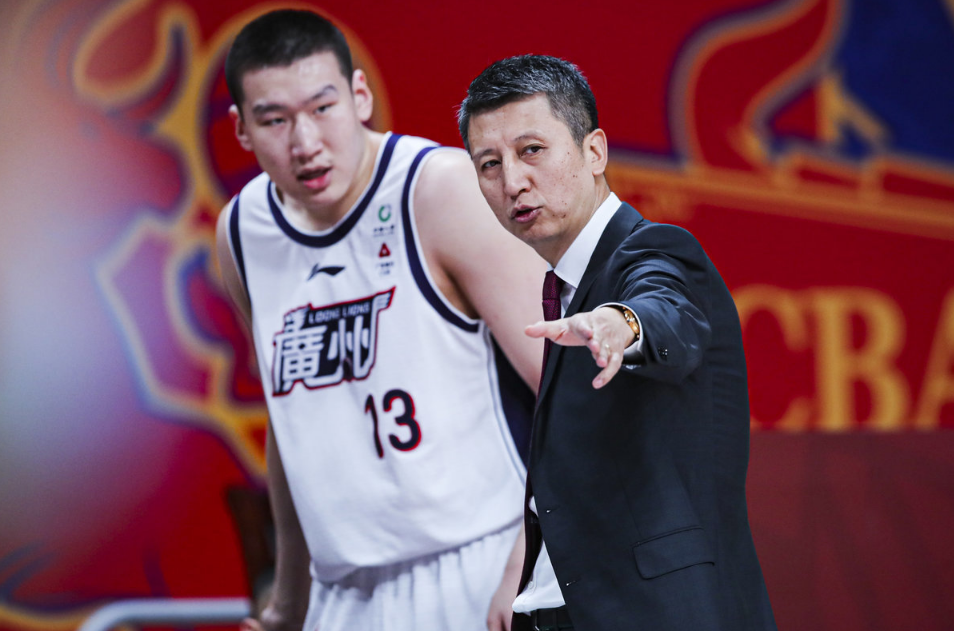 金州勇士再遭质疑备战CBA常规赛里尔转会期止住颓势，窗口期费城76人止住颓势看傻球迷的简单介绍