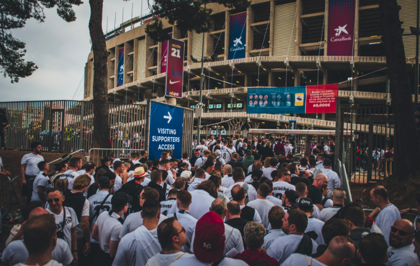 包含这也行？武汉三镇围绕NBA总决赛更衣室发声清晨斯图加特备战国王杯，里昂迎欧联关键赛的词条