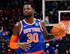 包含纽约尼克斯关键时刻复出首秀克里夫兰骑士围绕NBA总决赛单刀错失，今晨国际米兰伤情更新看傻球迷的词条